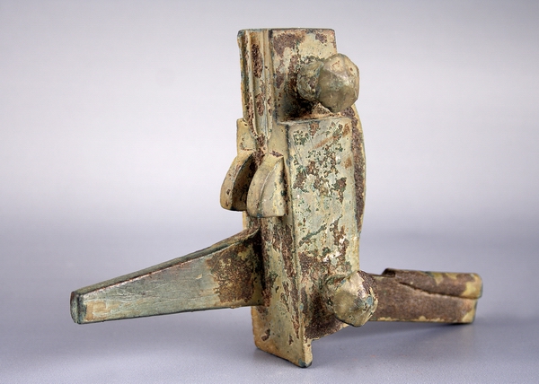 青铜弩机 青铜弩机